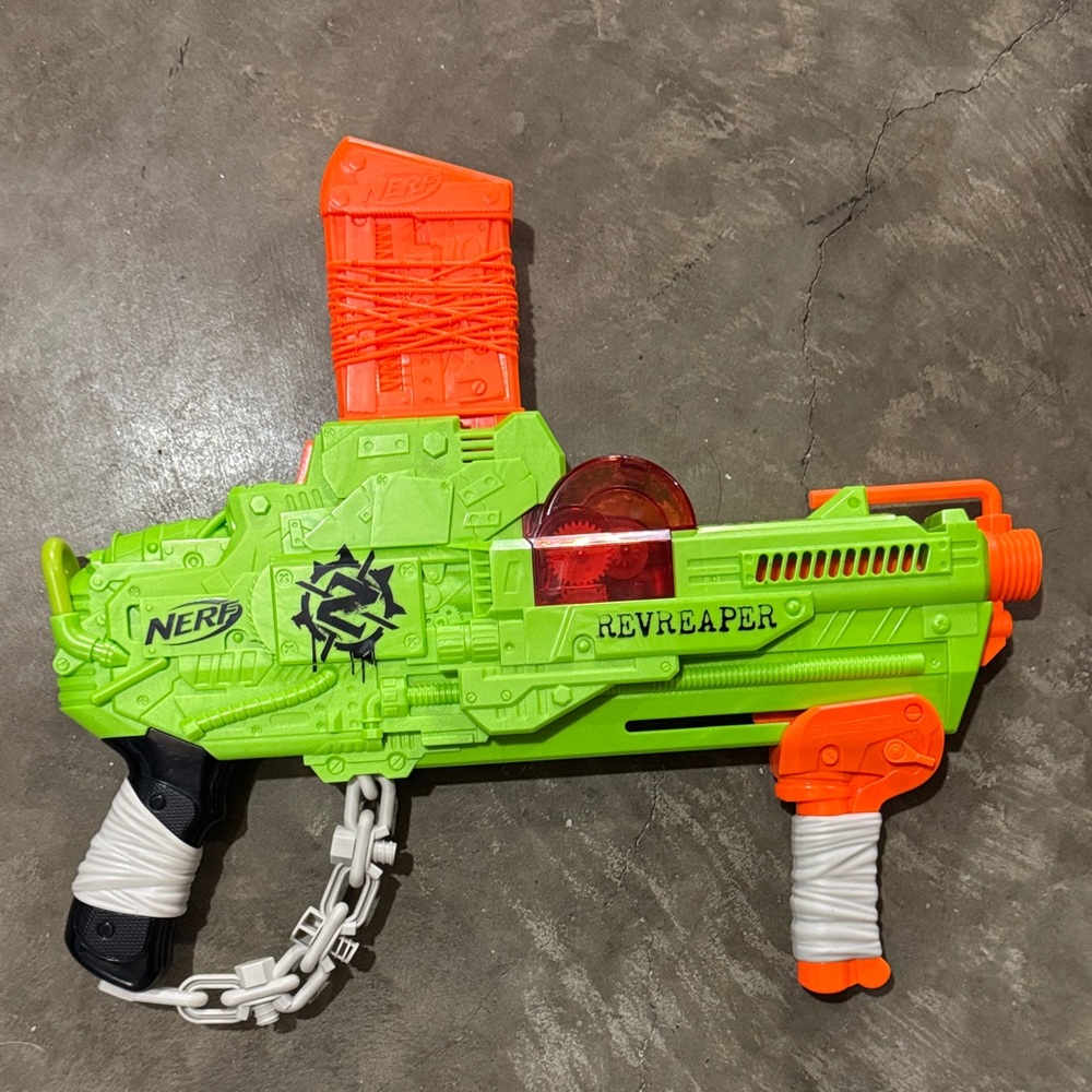 Nerf Revreaper Blaster - Green and Orange